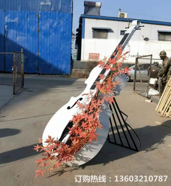 不锈钢吉他雕塑 白色喷漆效果吉他金属雕塑 厂家定制