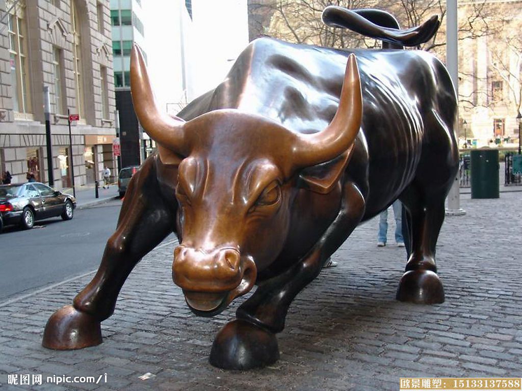 华尔街铜牛雕塑 动物铜牛雕塑制作厂家 铜牛图片 铜牛案例