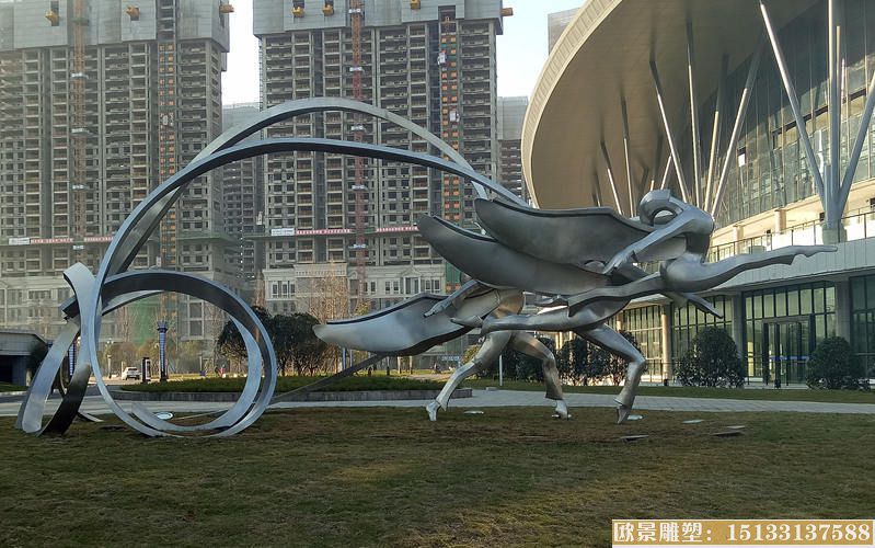 贵州兴义体育中心不锈钢雕塑